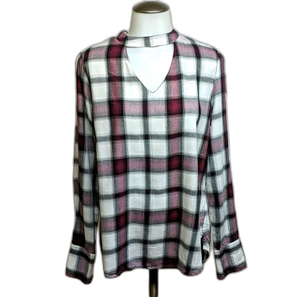 Maurice's Top Women Medium Plaid Choker V-Neck Flannel Shirt M